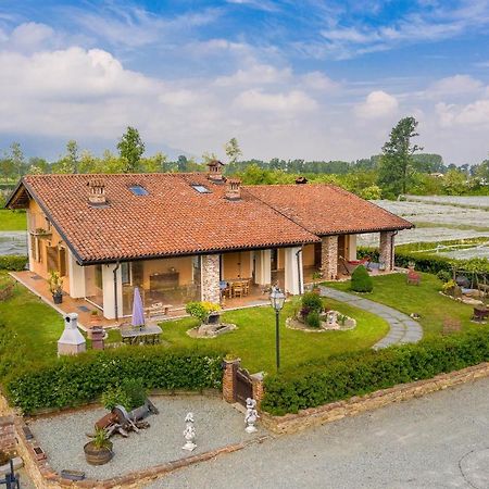 Agriturismo Il Nido Di Bacco Villa Saluzzo Bagian luar foto