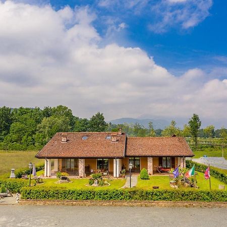 Agriturismo Il Nido Di Bacco Villa Saluzzo Bagian luar foto