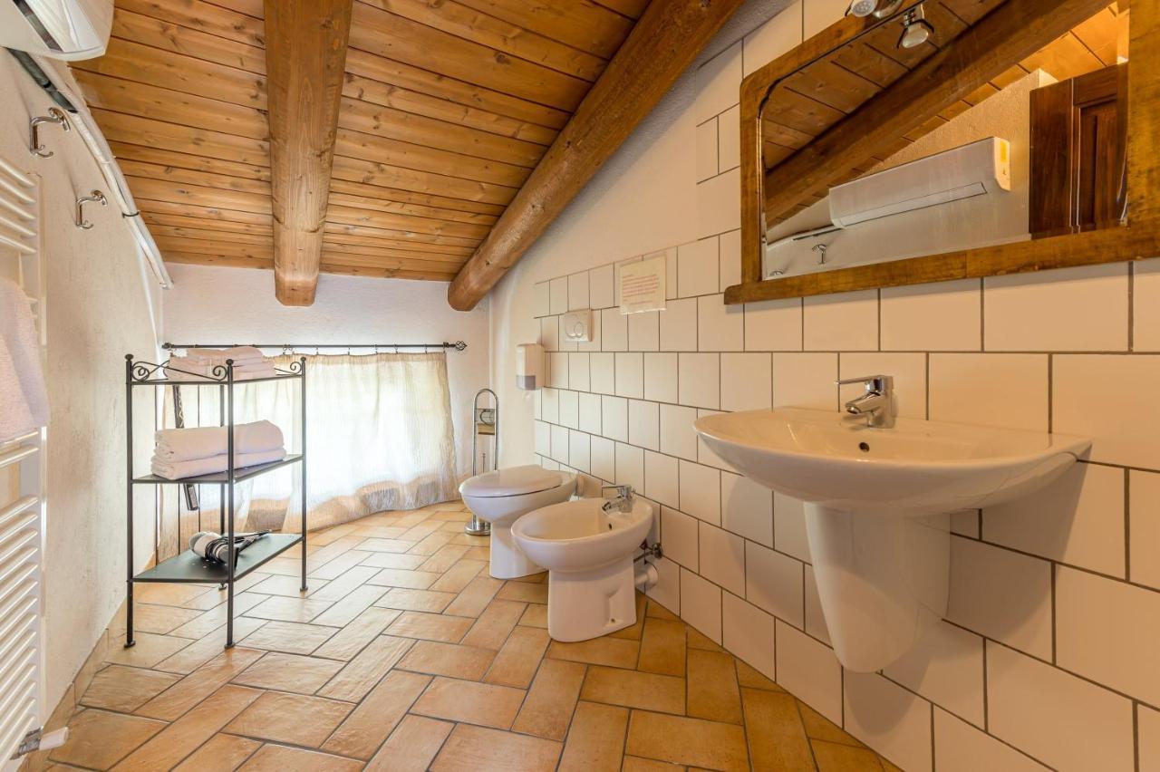 Agriturismo Il Nido Di Bacco Villa Saluzzo Bagian luar foto