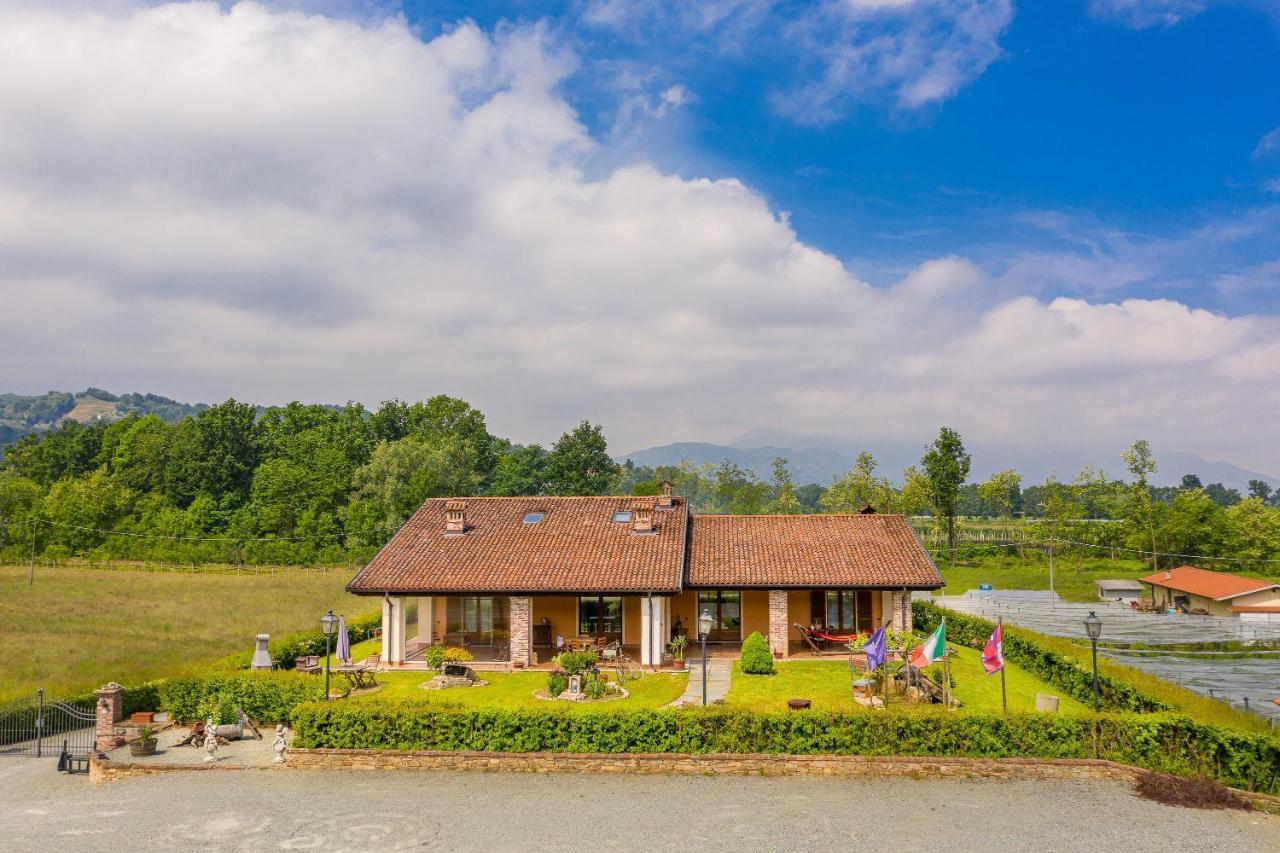 Agriturismo Il Nido Di Bacco Villa Saluzzo Bagian luar foto